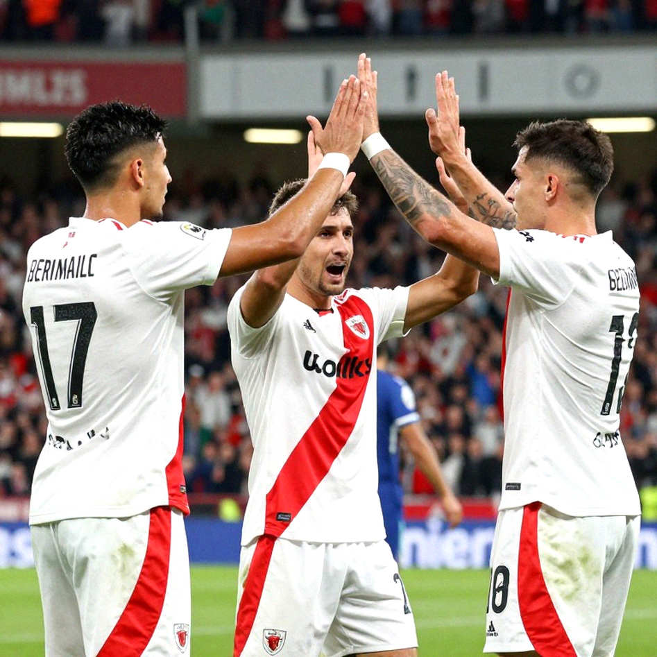 PSG 4-2 बार्सिलोना: 79वें मिनट का ठहराव, दो मिनट बाद का शोर — और रुइज़ पर चढ़ा 'सबसे अंडररेटेड' का तमगा