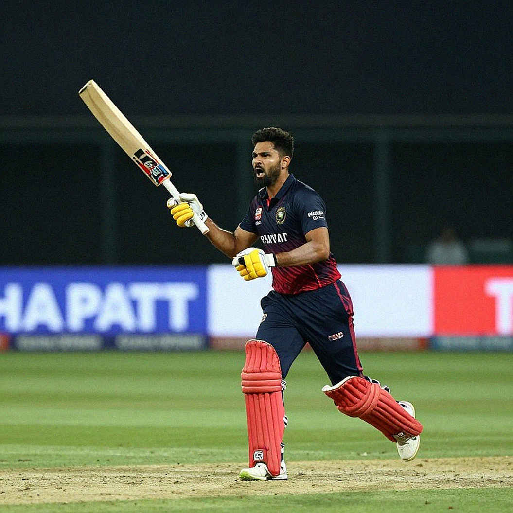 भुवनेश्वर की वापसी, सूर्यवंशी की बेंच: क्राइस्टचर्च से पहले भारत की चयन-बही खुली भुवनेश्वर की वापसी, सूर्यवंशी की बेंच: क्राइस्टचर्च से पहले भारत की चयन-बही खुली