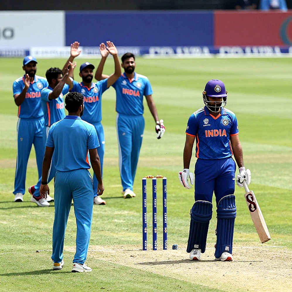 खाली स्कोरकार्ड: जब विश्लेषण के सामने कोई पारी न हो खाली स्कोरकार्ड: जब विश्लेषण के सामने कोई पारी न हो